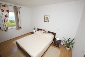 Apartment | 1 bedroom, iron/ironing board - Apartments Villa Grlica - One Bedroom Apartment With Terrace and Sea View (Sutivan)