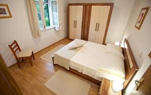 Apartment | 1 bedroom, iron/ironing board - Villa Grlica With Garden View (Sutivan)