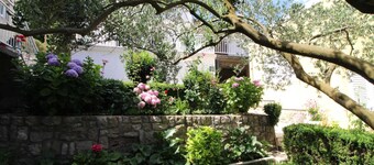 Holiday Home Gea - Three Bedroom Holiday Home With Terrace and Partial Sea View