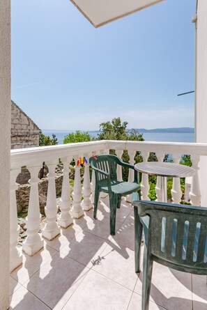 Balcony - Villa Kosa - Room With Balcony and sea View (Brela)