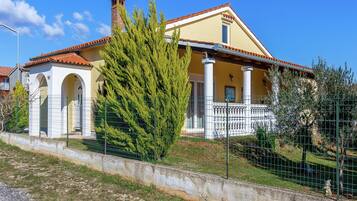House | Exterior