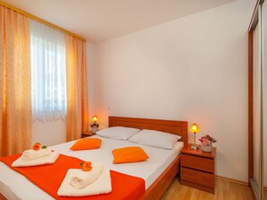 1 bedroom - Apartments Island Beat - One Bedroom Apartment With Balcony and Sea View (Supetar)
