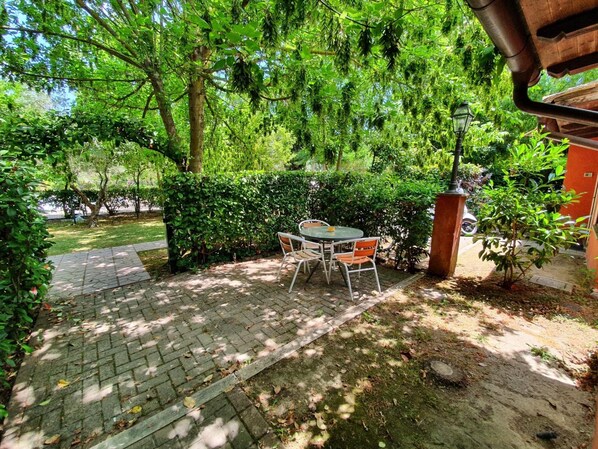 Apartment | Dining