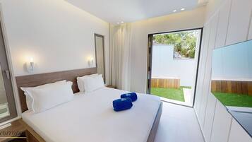 4 makuuhuonetta, silitysrauta/-lauta, ilmainen Wi-Fi, vuodevaatteet