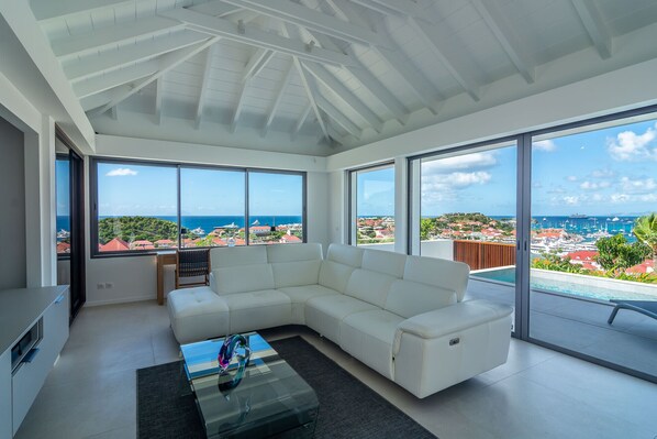 Televisie en een stereo