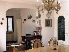 House | Dining