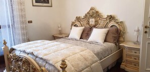 2 bedrooms, individually furnished, bed sheets - Vesime Villa With Garden (Vesime)