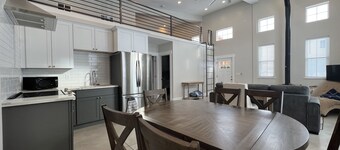 Darling Cottage Close to Resorts and other winter activities.