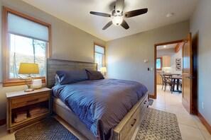 1 habitación, acceso a internet y ropa de cama