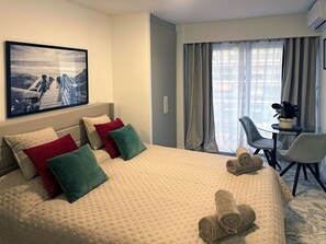 1 chambre, fer et planche à repasser, Wi-Fi gratuit, draps fournis