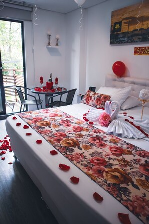 Habitación triple superior | Sábanas de algodón egipcio y ropa de cama de alta calidad 