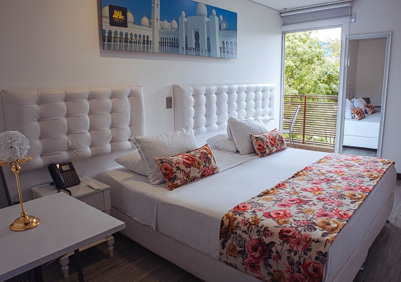 Pillowtop beds, in-room safe, desk, laptop workspace