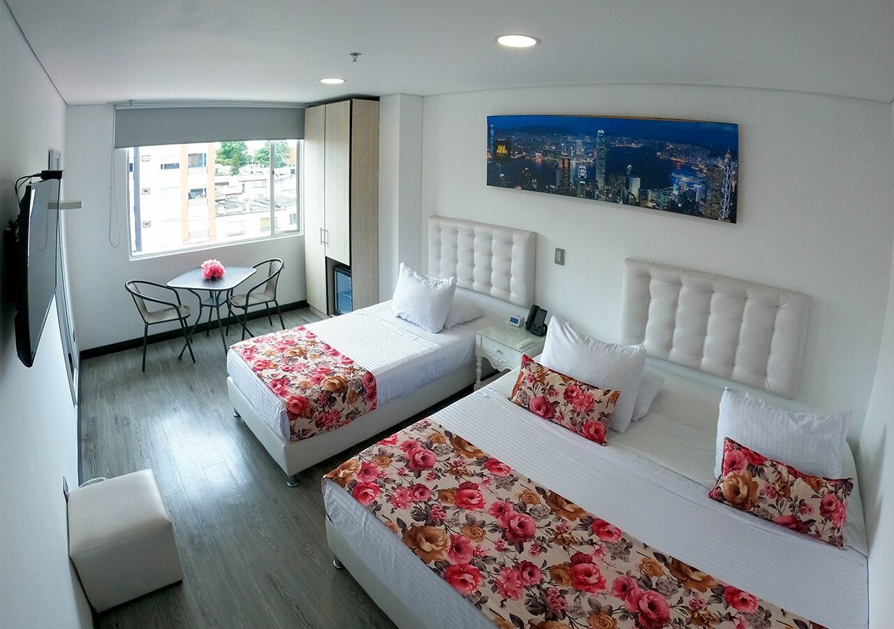 Pillowtop beds, in-room safe, desk, laptop workspace