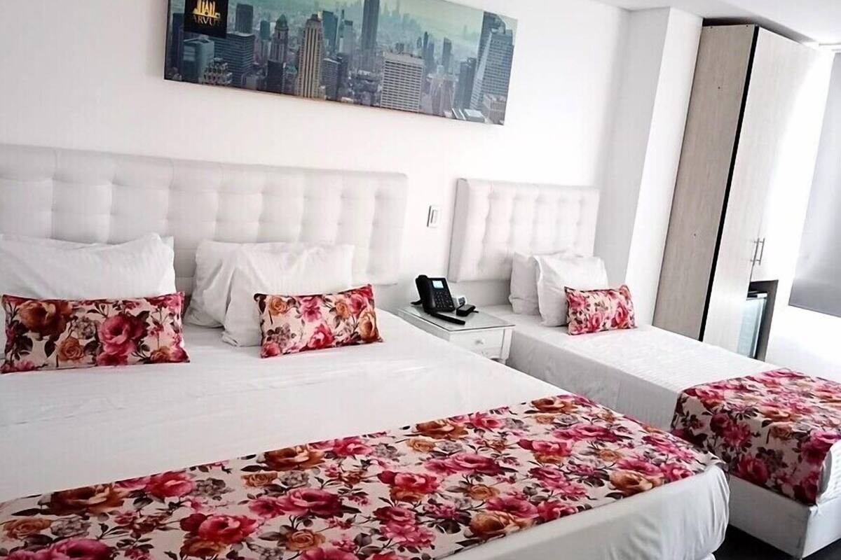 Egyptian cotton sheets, premium bedding, pillow-top beds, in-room safe