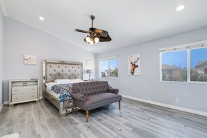 5 bedrooms, WiFi, bed sheets - Beauty of Montclair home (Montclair)