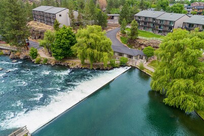 Bend Riverside Rentals