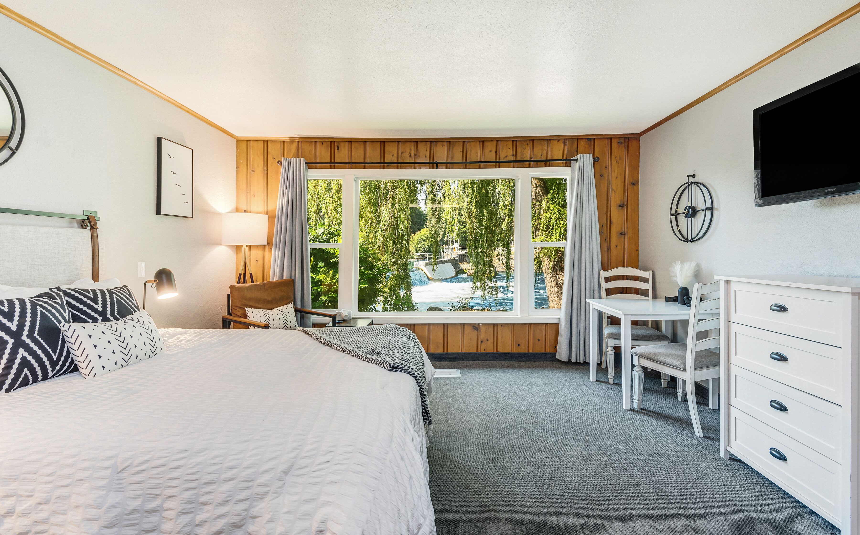 Exclusieve cottage | Individueel gedecoreerd, individueel gemeubileerd, een laptopwerkplek