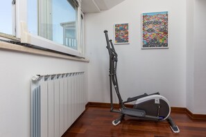 Fitness facility - Apartment Super Marijo - Two-bedroom Apartment With Sea View (Dubrovnik)