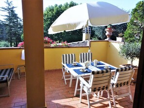 Villa | Dining