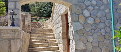 Apartment | Exterior