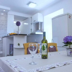 Apartment | Interior - Apartment Mojas - Two Bedroom Apartment With Terrace (Dubrovacko Primorje)
