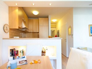 Apartment | Private kitchen | Fridge, microwave, oven, stovetop - Apartments Sensa - Modern One-bedroom Apartment (Dubrovnik)