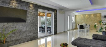 Family Villa With Swimming Pool