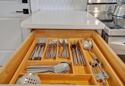 Wilmington Encanto ~ Renovated and Close to Everything