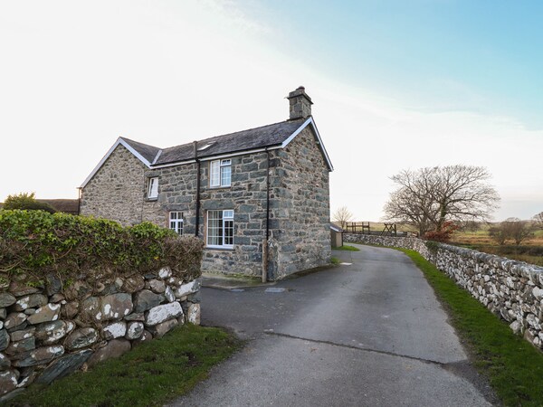 Ynys - North Wales