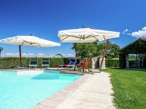 Cottage | Pool | Outdoor pool - Belvilla by OYO Da Pino Bilocale (Marsciano)