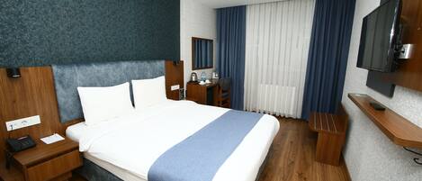 Standard Double or Twin Room | Minibar, free WiFi