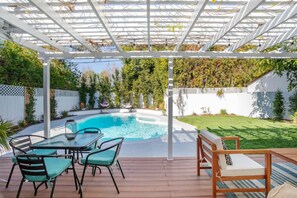 Pool - Charming home Universal pool hot tub (Los Angeles)