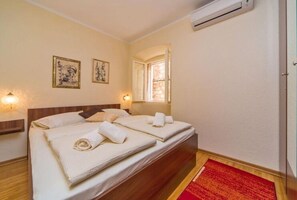 Appartement | 2 slaapkamers, een strijkplank/strijkijzer