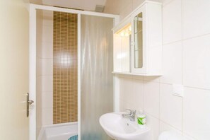 Apartamento | Baño | Ducha y secador de pelo