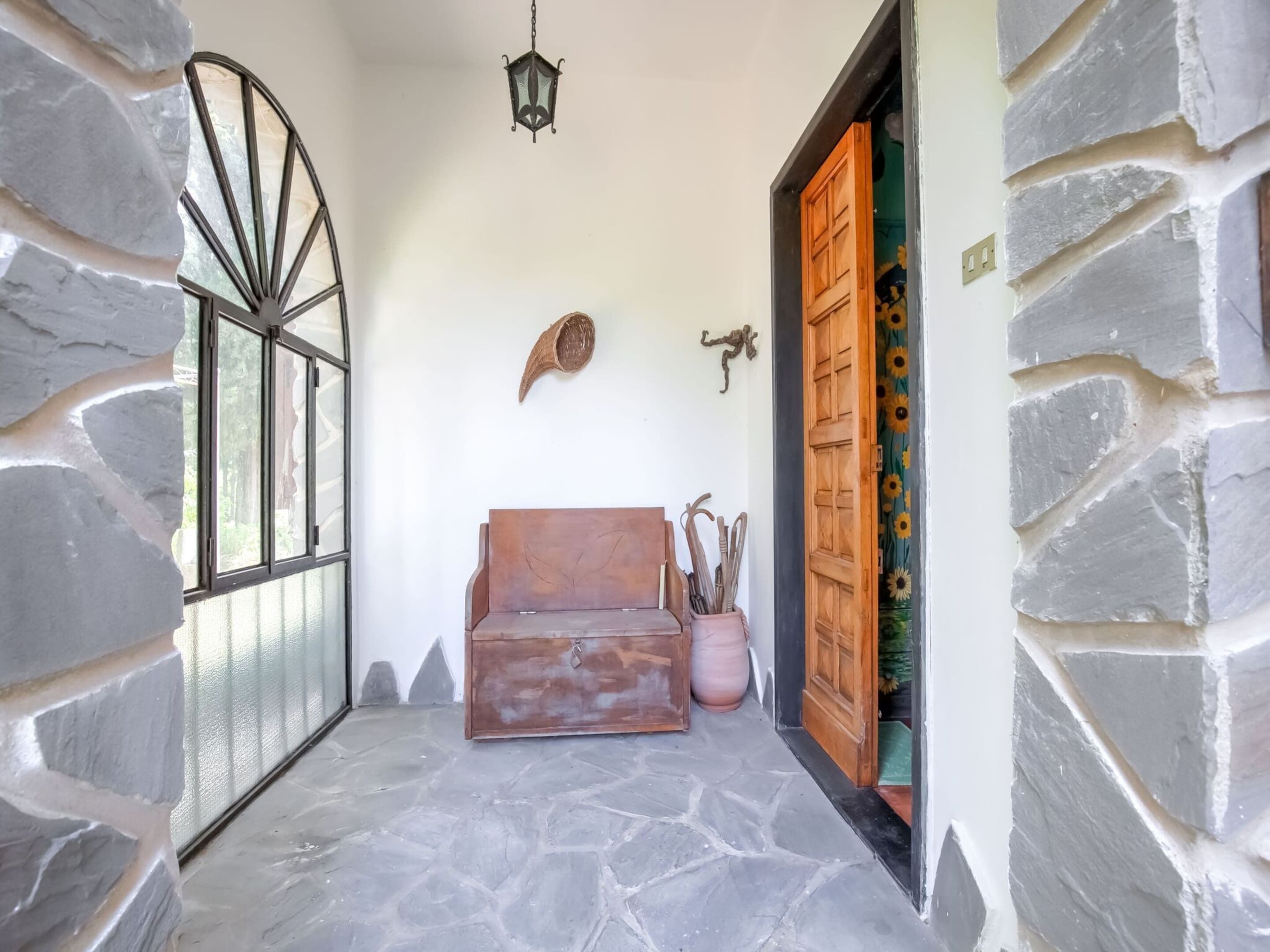 Villa | Meja sambut tetamu