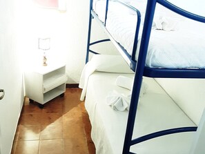 House | 3 bedrooms, bed sheets