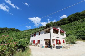 House | Exterior - Belvilla by OYO Riva dei Tor (Miane)