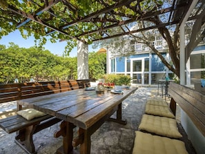 Villa | Restaurantes