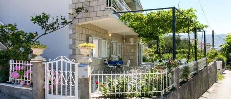 Apartment | Exterior