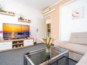 Appartement | Cuisine privée | Réfrigérateur, micro-ondes, four, plaque de cuisson