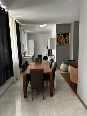 Apartment | Dining