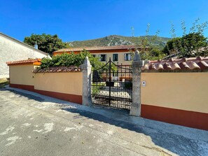 House | Exterior - Villa With Pool Near Adriatic Coast (Vinodol)