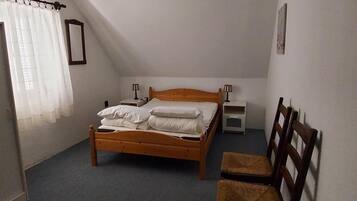 Casa | 4 habitaciones, muebles diferentes y ropa de cama