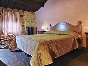 House | 4 bedrooms, individually furnished, bed sheets - Belvilla by OYO Mansion in Orvieto (Orvieto)