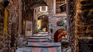 House | Bahagian luar