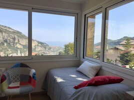 独立别墅 | 2 多间卧室、特色家居