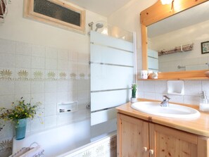 House | Bathroom