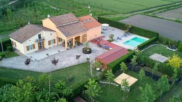 Villa | Bahagian luar