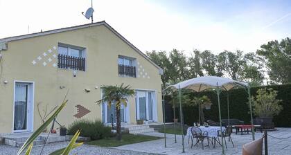 Lagoonside Elegance With Sauna