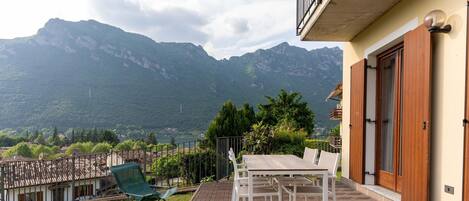 單棟房屋 | 陽台